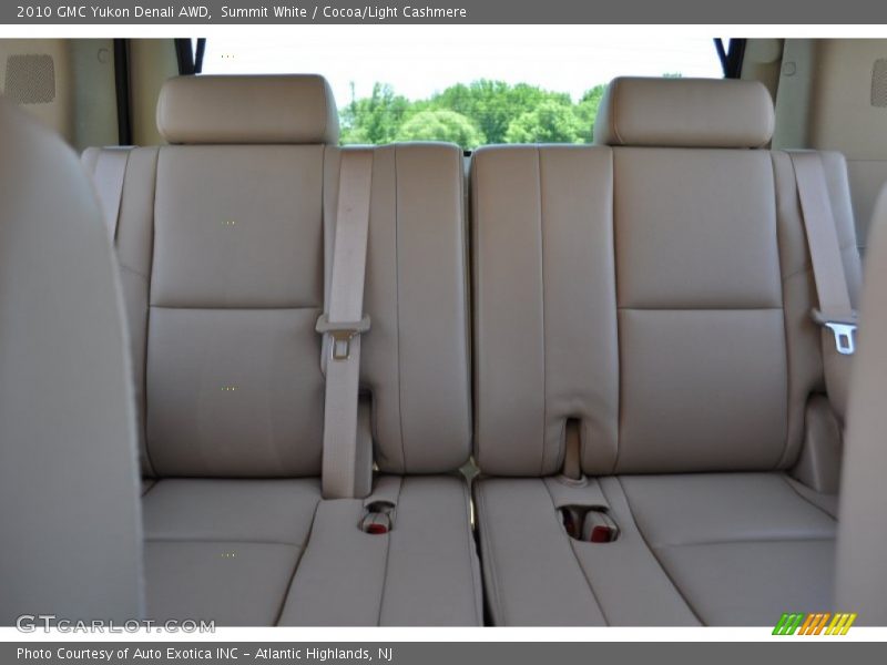 Summit White / Cocoa/Light Cashmere 2010 GMC Yukon Denali AWD