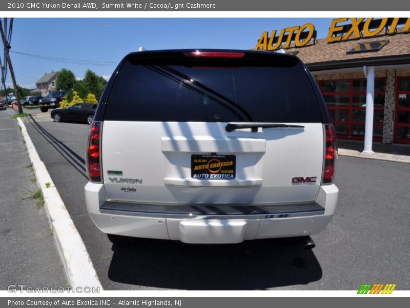 Summit White / Cocoa/Light Cashmere 2010 GMC Yukon Denali AWD