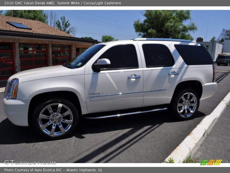 Summit White / Cocoa/Light Cashmere 2010 GMC Yukon Denali AWD