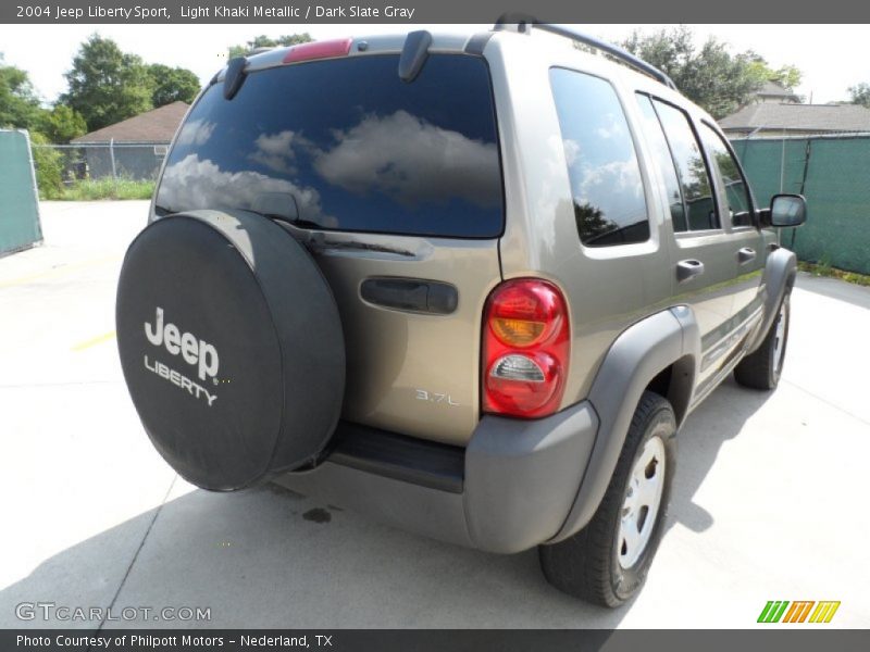 Light Khaki Metallic / Dark Slate Gray 2004 Jeep Liberty Sport