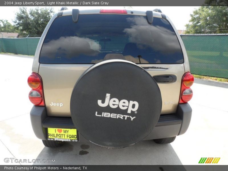 Light Khaki Metallic / Dark Slate Gray 2004 Jeep Liberty Sport