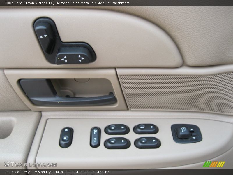 Arizona Beige Metallic / Medium Parchment 2004 Ford Crown Victoria LX