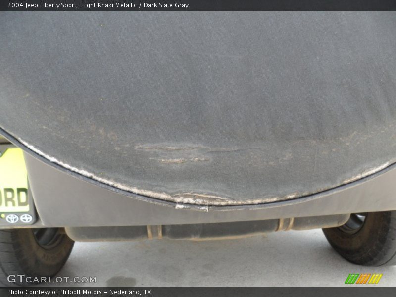 Light Khaki Metallic / Dark Slate Gray 2004 Jeep Liberty Sport