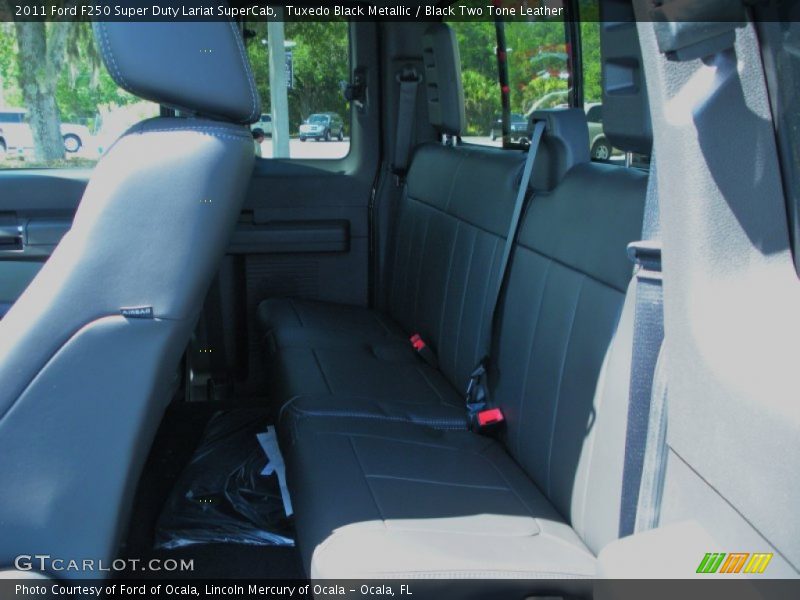 Tuxedo Black Metallic / Black Two Tone Leather 2011 Ford F250 Super Duty Lariat SuperCab