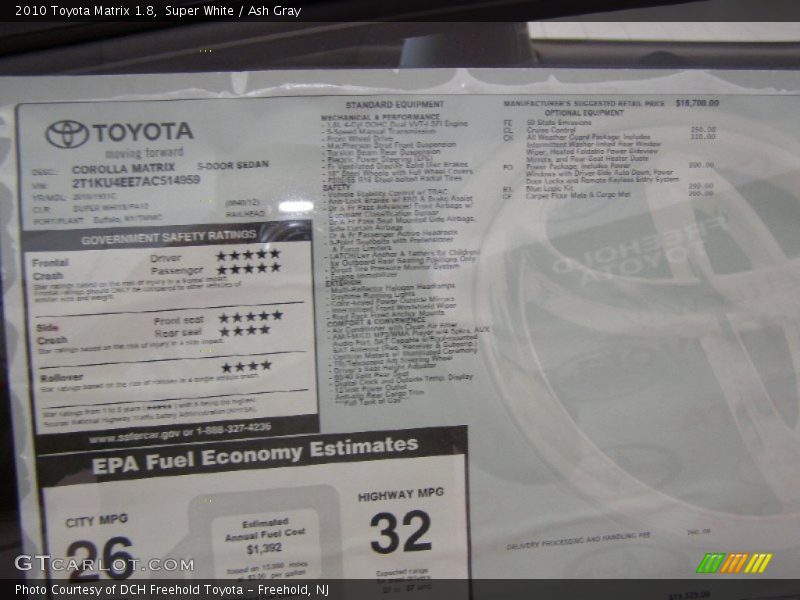 Super White / Ash Gray 2010 Toyota Matrix 1.8