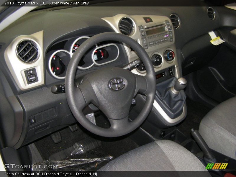 Super White / Ash Gray 2010 Toyota Matrix 1.8