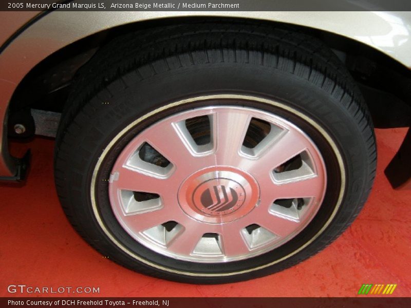 Arizona Beige Metallic / Medium Parchment 2005 Mercury Grand Marquis LS