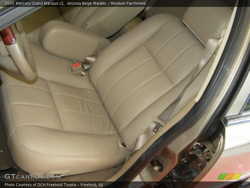 Arizona Beige Metallic / Medium Parchment 2005 Mercury Grand Marquis LS