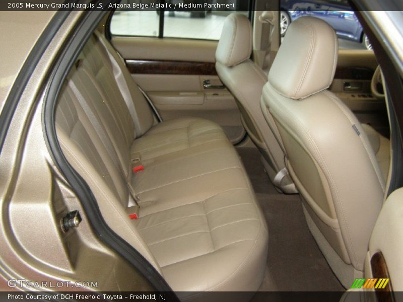 Arizona Beige Metallic / Medium Parchment 2005 Mercury Grand Marquis LS