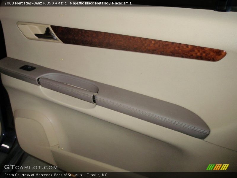 Majestic Black Metallic / Macadamia 2008 Mercedes-Benz R 350 4Matic