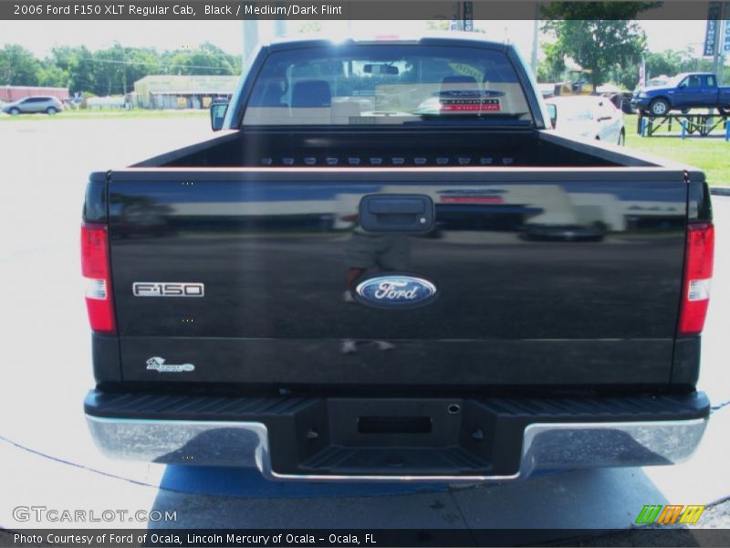 Black / Medium/Dark Flint 2006 Ford F150 XLT Regular Cab