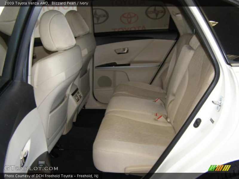 Blizzard Pearl / Ivory 2009 Toyota Venza AWD