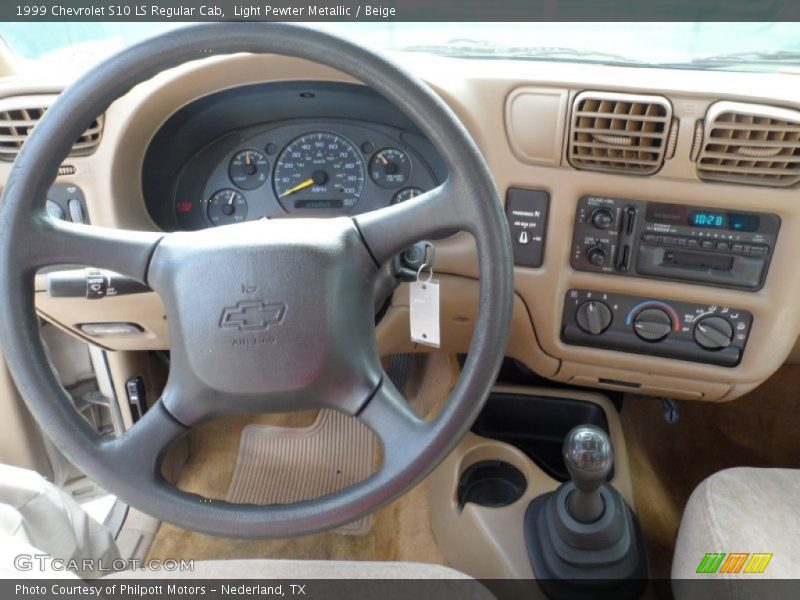 Dashboard of 1999 S10 LS Regular Cab