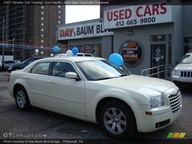 Cool Vanilla / Dark Slate Gray/Light Graystone 2007 Chrysler 300 Touring