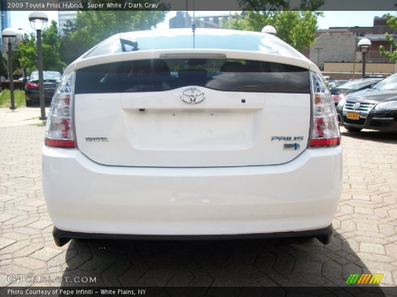 Super White / Dark Gray 2009 Toyota Prius Hybrid