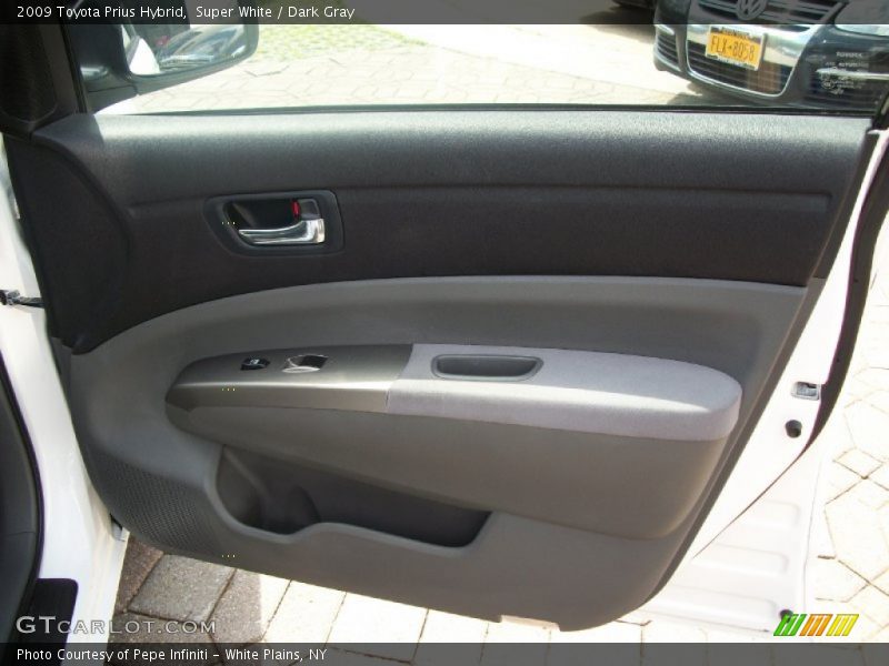 Super White / Dark Gray 2009 Toyota Prius Hybrid