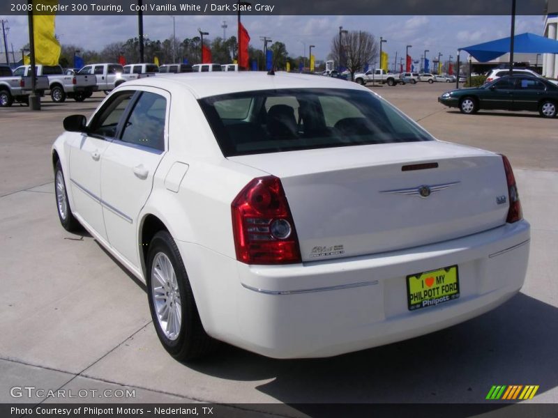 Cool Vanilla White / Dark Slate Gray 2008 Chrysler 300 Touring