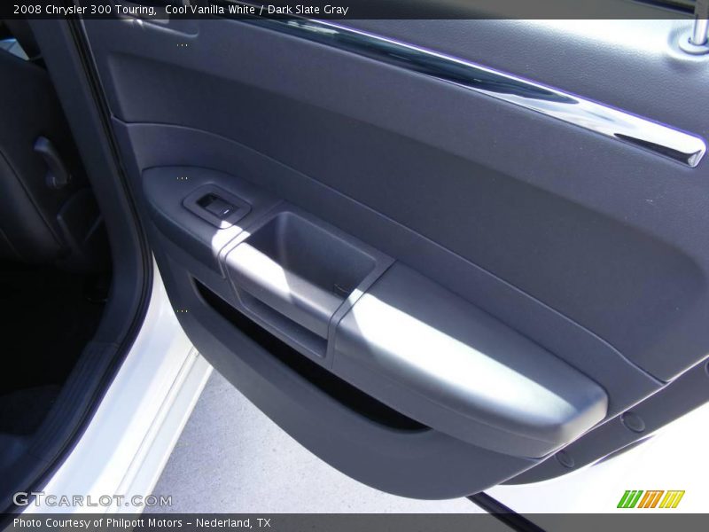 Cool Vanilla White / Dark Slate Gray 2008 Chrysler 300 Touring