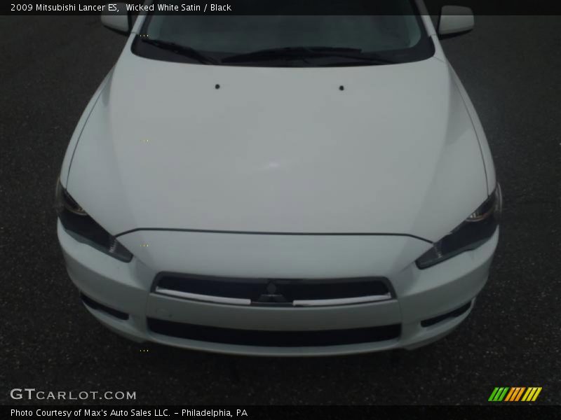 Wicked White Satin / Black 2009 Mitsubishi Lancer ES