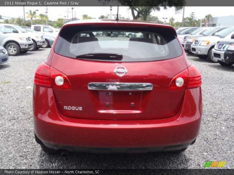 Cayenne Red / Gray 2011 Nissan Rogue S