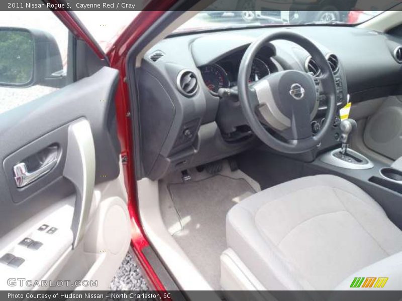 Cayenne Red / Gray 2011 Nissan Rogue S