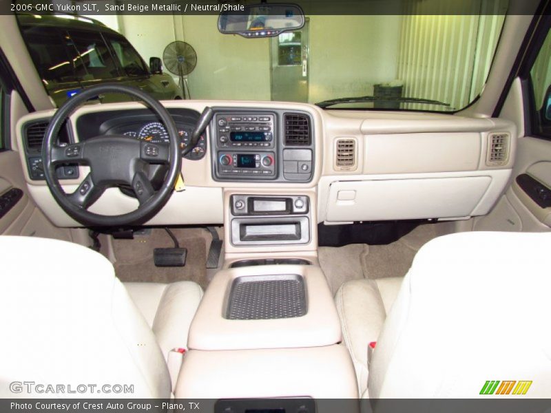 Sand Beige Metallic / Neutral/Shale 2006 GMC Yukon SLT