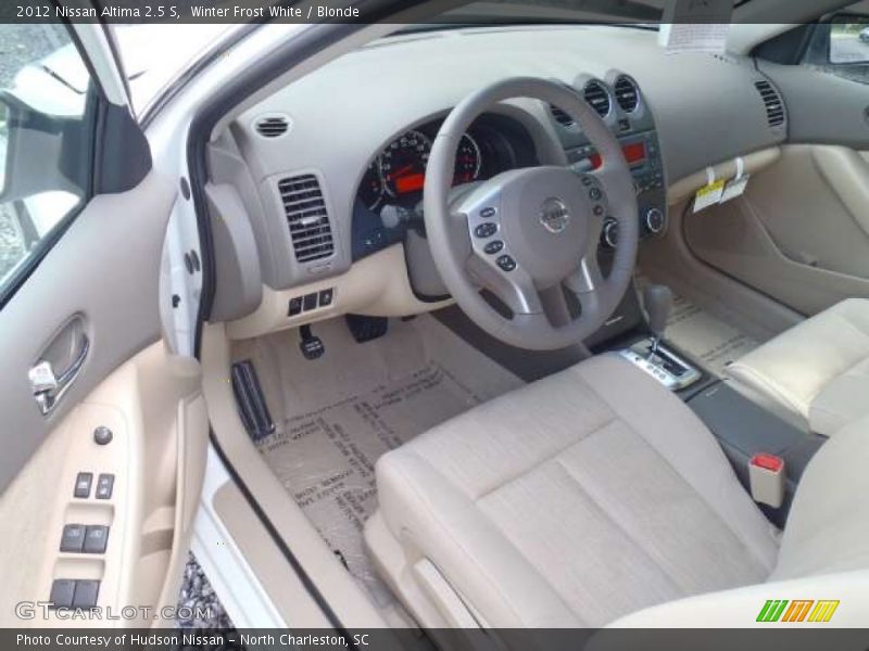 Winter Frost White / Blonde 2012 Nissan Altima 2.5 S