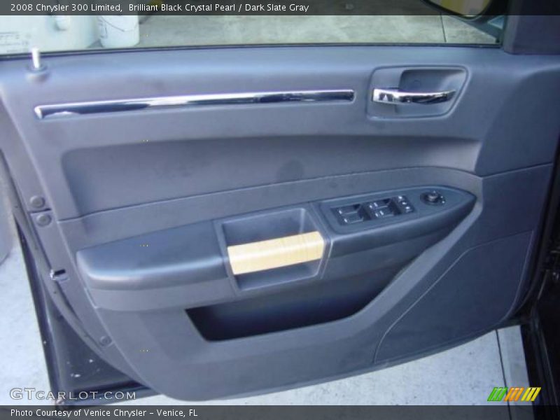 Brilliant Black Crystal Pearl / Dark Slate Gray 2008 Chrysler 300 Limited