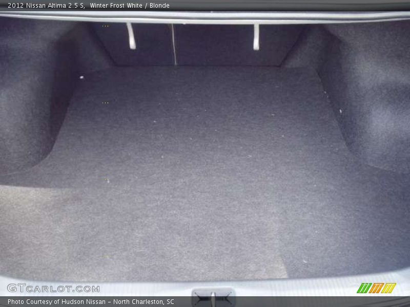 Winter Frost White / Blonde 2012 Nissan Altima 2.5 S