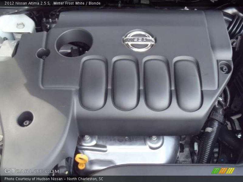 Winter Frost White / Blonde 2012 Nissan Altima 2.5 S