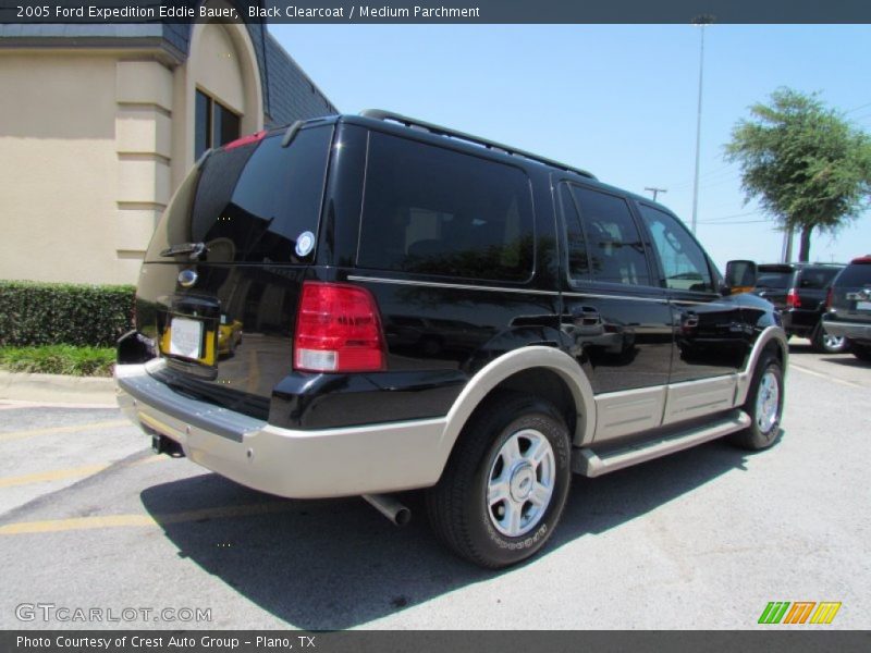 Black Clearcoat / Medium Parchment 2005 Ford Expedition Eddie Bauer