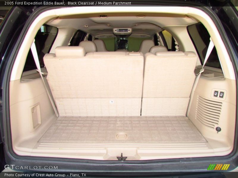 Black Clearcoat / Medium Parchment 2005 Ford Expedition Eddie Bauer
