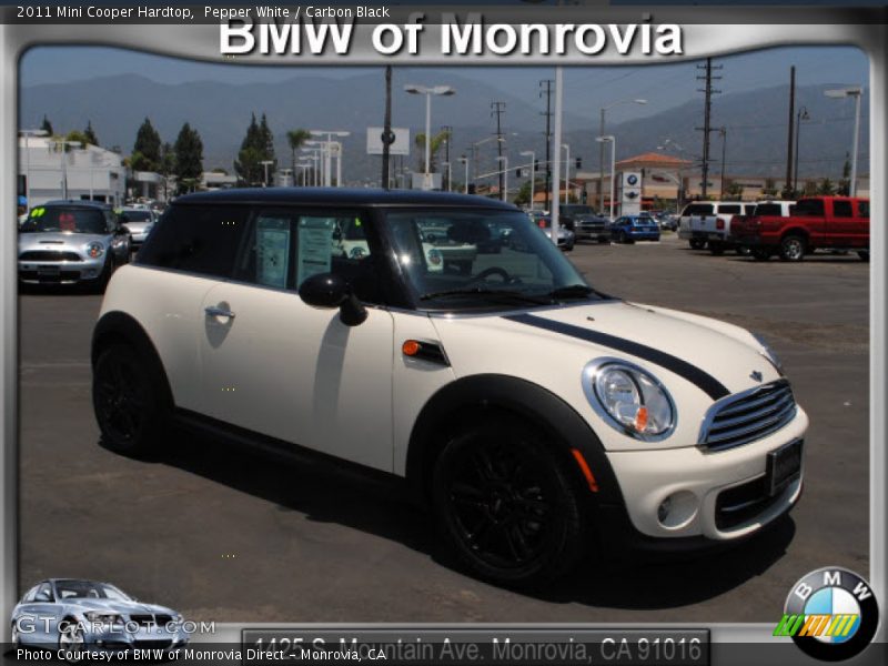 Pepper White / Carbon Black 2011 Mini Cooper Hardtop