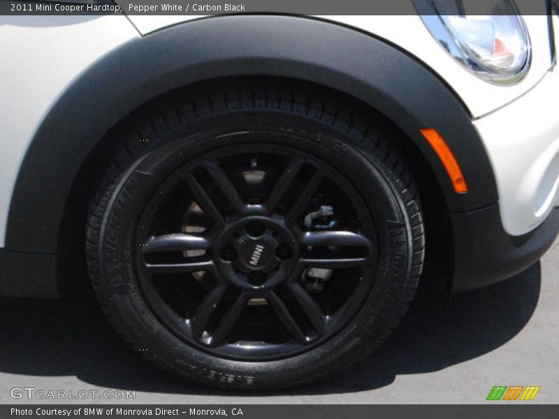Pepper White / Carbon Black 2011 Mini Cooper Hardtop