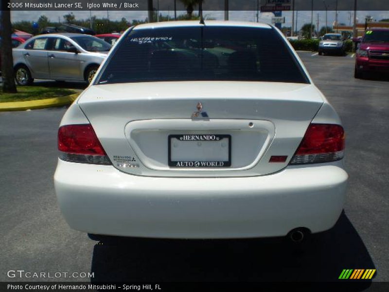 Igloo White / Black 2006 Mitsubishi Lancer SE