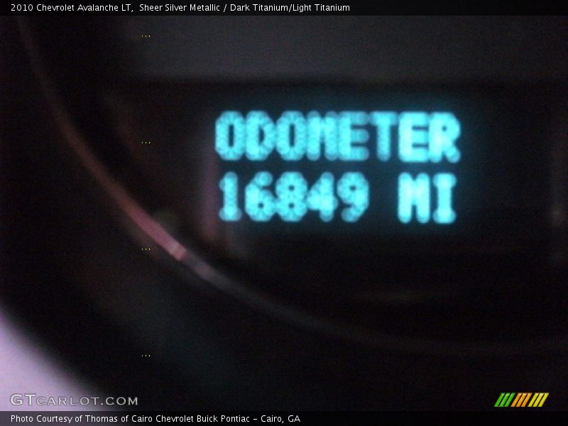 Sheer Silver Metallic / Dark Titanium/Light Titanium 2010 Chevrolet Avalanche LT