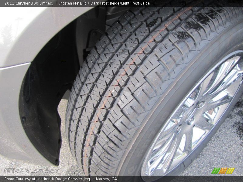 Tungsten Metallic / Dark Frost Beige/Light Frost Beige 2011 Chrysler 300 Limited