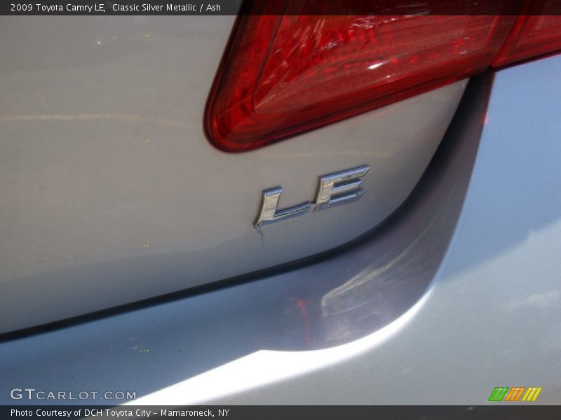 Classic Silver Metallic / Ash 2009 Toyota Camry LE