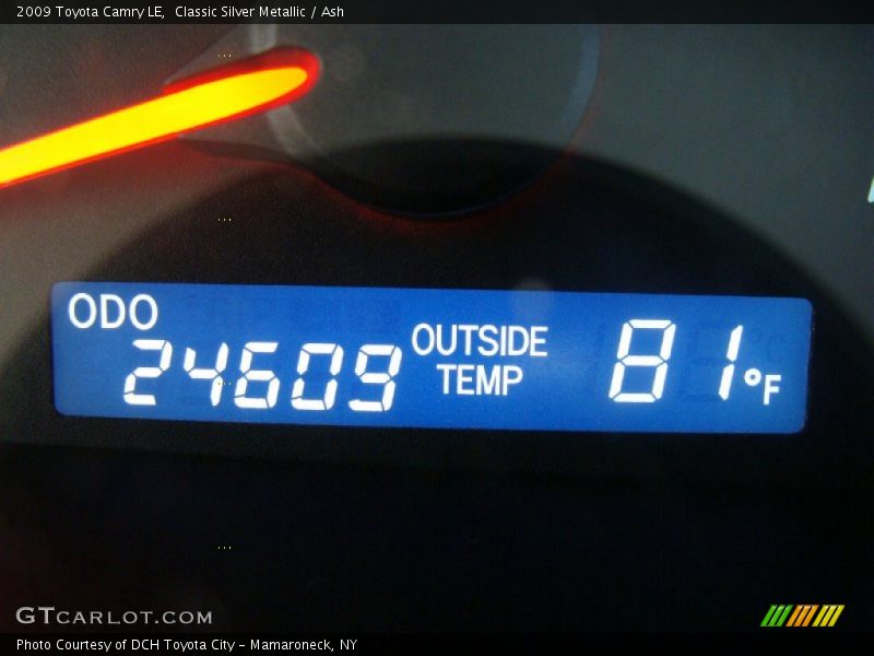 Classic Silver Metallic / Ash 2009 Toyota Camry LE