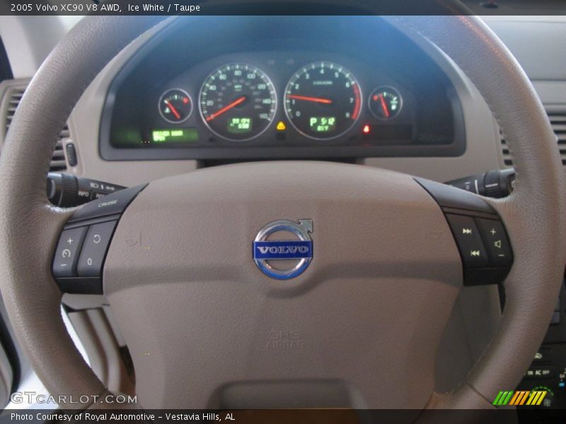 Ice White / Taupe 2005 Volvo XC90 V8 AWD