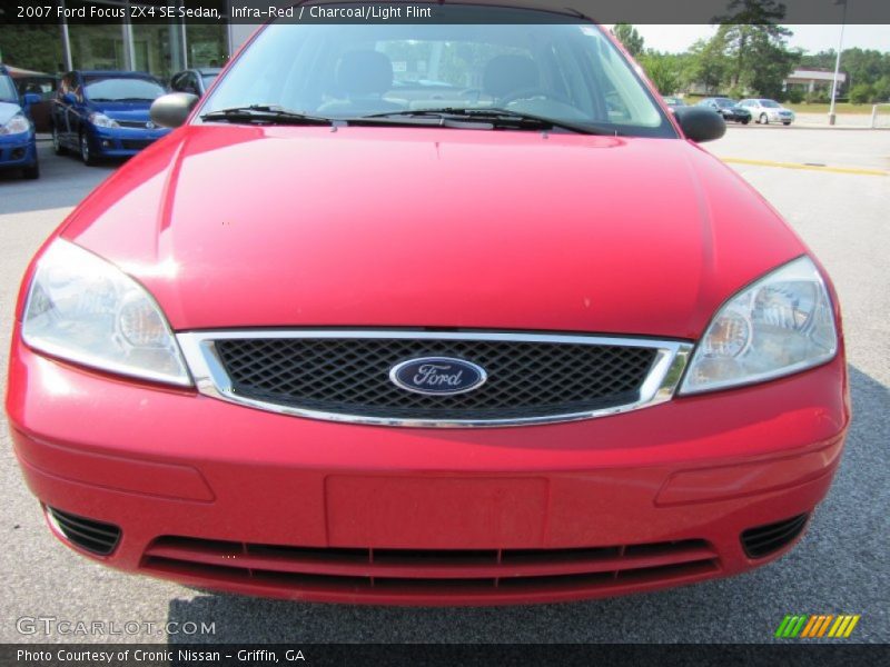 Infra-Red / Charcoal/Light Flint 2007 Ford Focus ZX4 SE Sedan