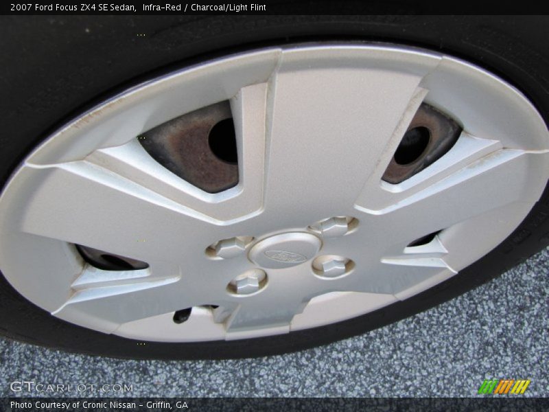 Infra-Red / Charcoal/Light Flint 2007 Ford Focus ZX4 SE Sedan