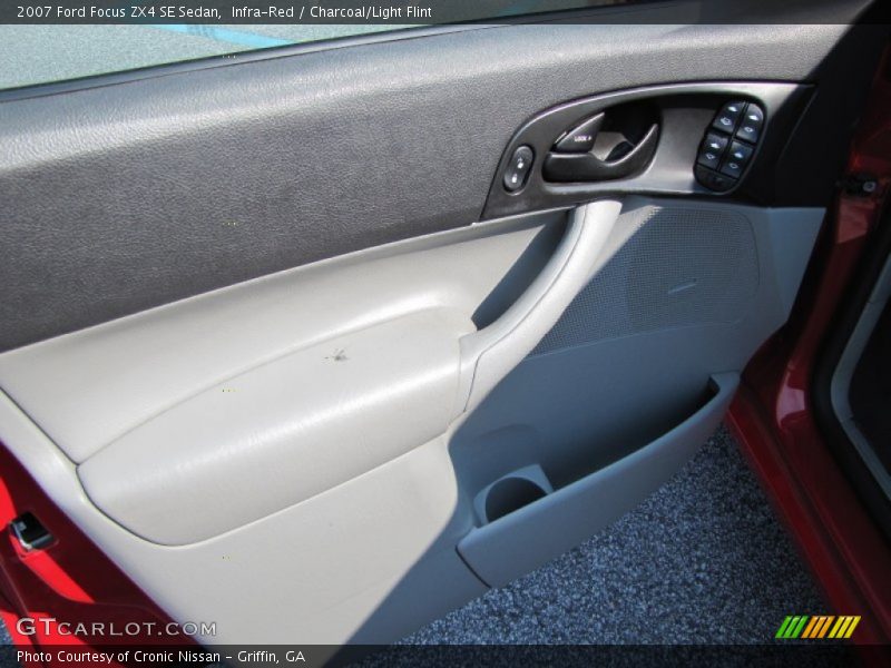 Infra-Red / Charcoal/Light Flint 2007 Ford Focus ZX4 SE Sedan
