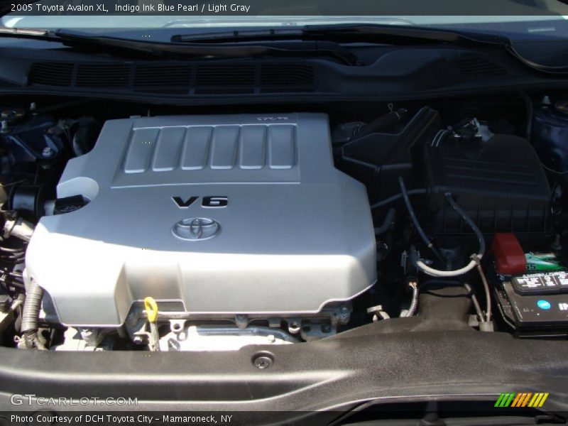 Indigo Ink Blue Pearl / Light Gray 2005 Toyota Avalon XL