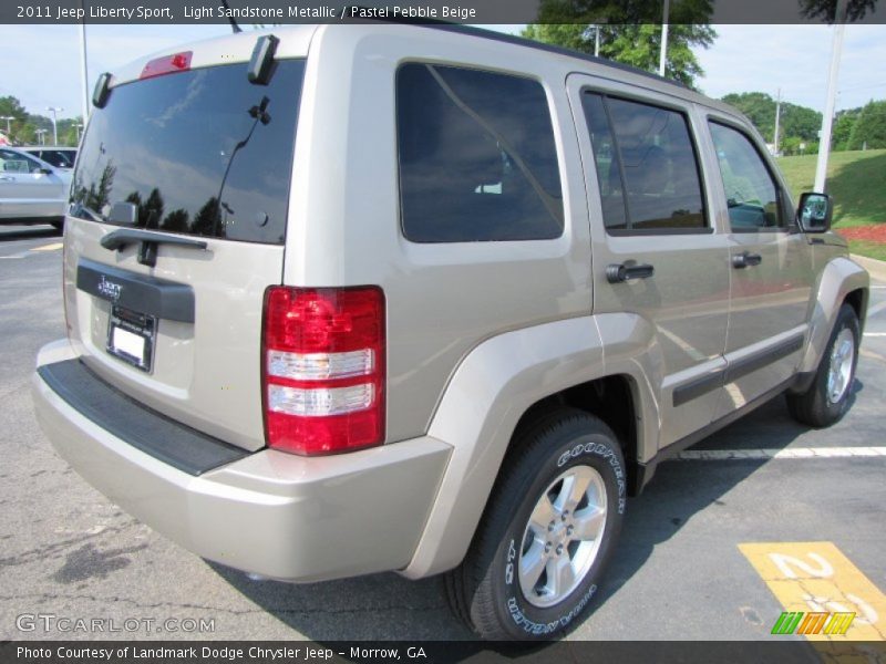 Light Sandstone Metallic / Pastel Pebble Beige 2011 Jeep Liberty Sport