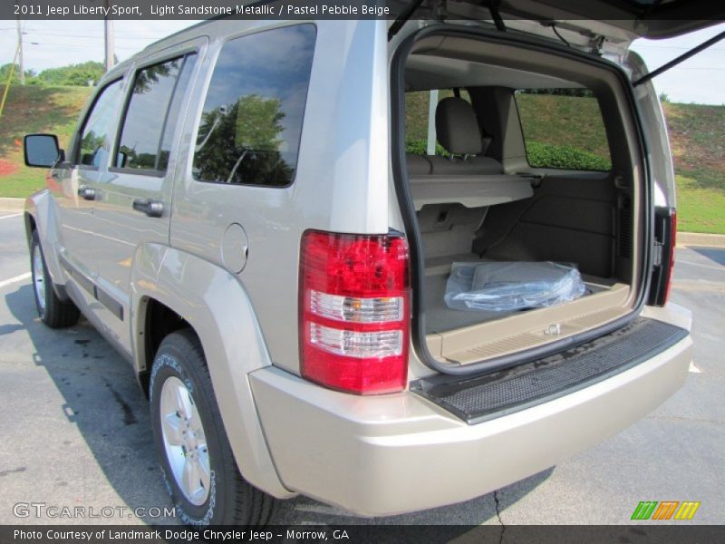 Light Sandstone Metallic / Pastel Pebble Beige 2011 Jeep Liberty Sport