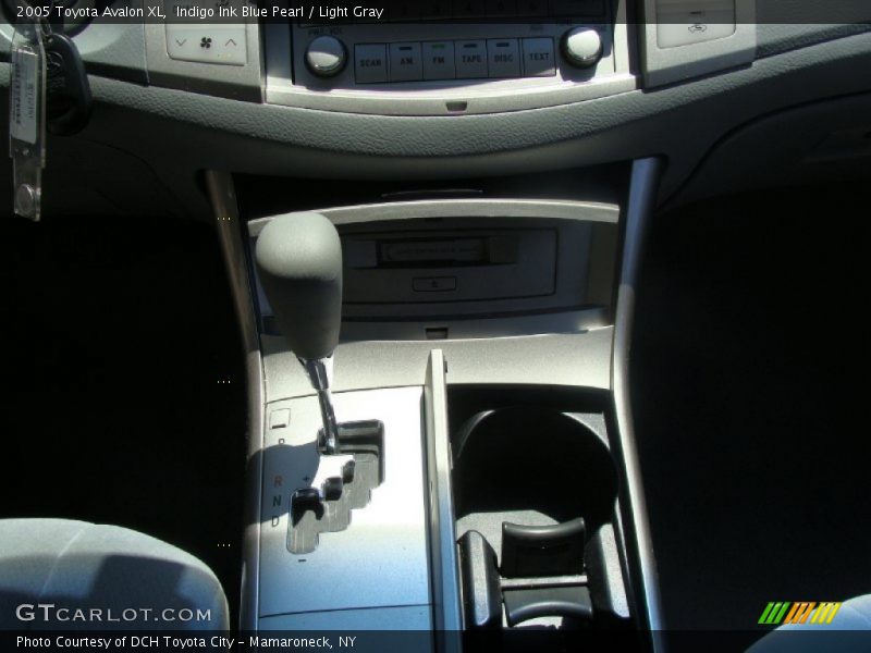 Indigo Ink Blue Pearl / Light Gray 2005 Toyota Avalon XL