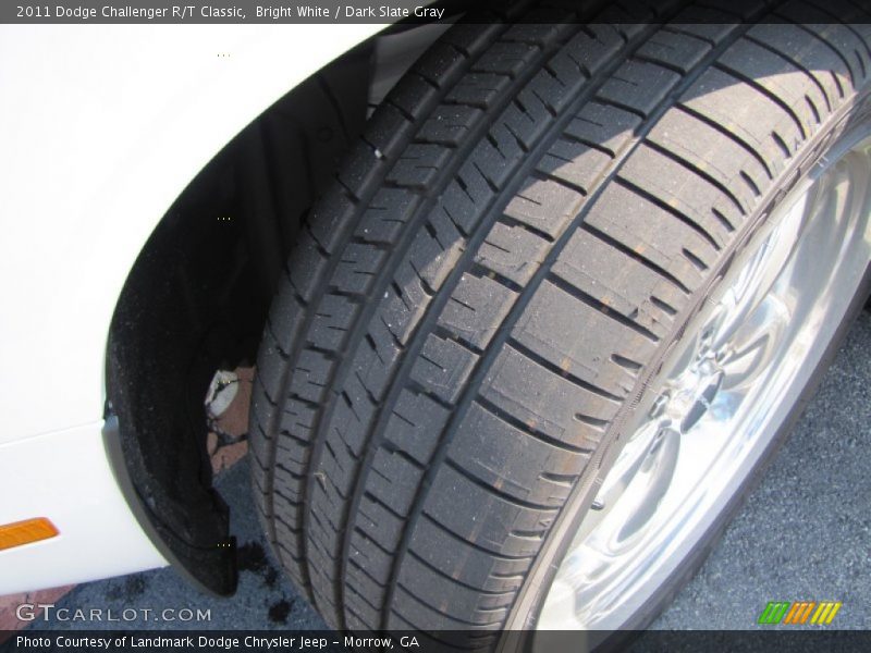 Bright White / Dark Slate Gray 2011 Dodge Challenger R/T Classic