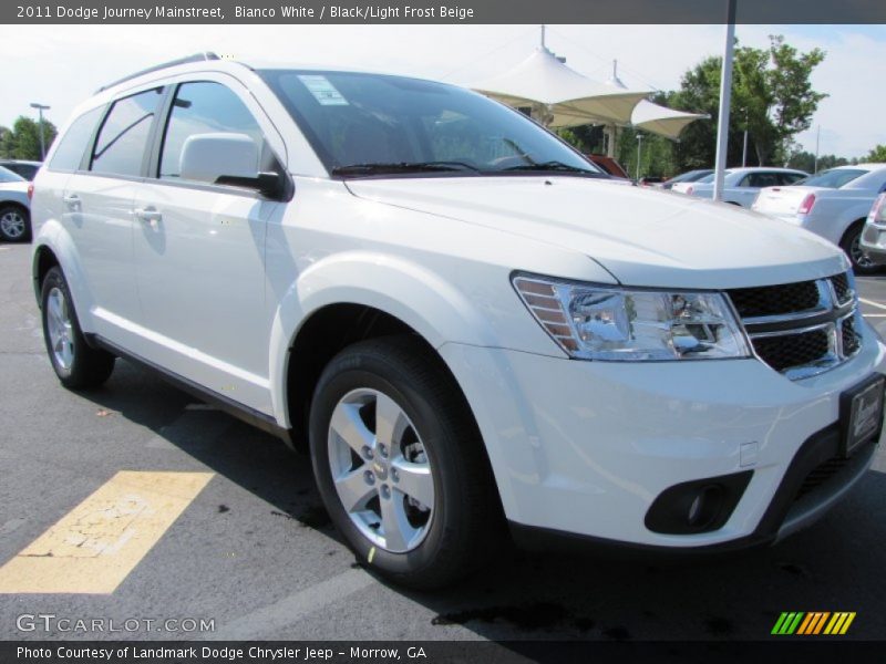 Bianco White / Black/Light Frost Beige 2011 Dodge Journey Mainstreet