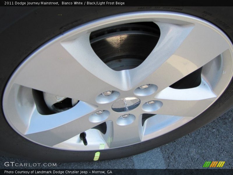 Bianco White / Black/Light Frost Beige 2011 Dodge Journey Mainstreet